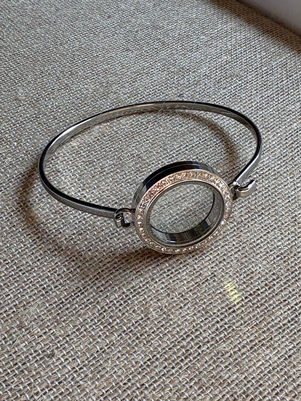 Origami Owl Link Locket Bangle Bracelet